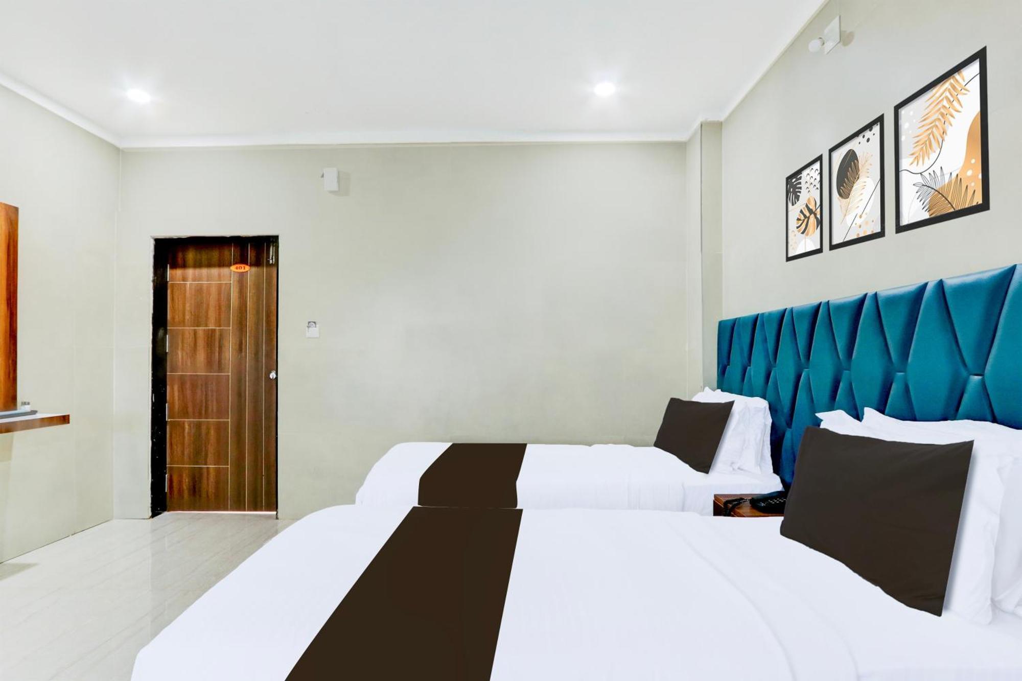 Hotel O Pr Grand Khammam Exteriör bild
