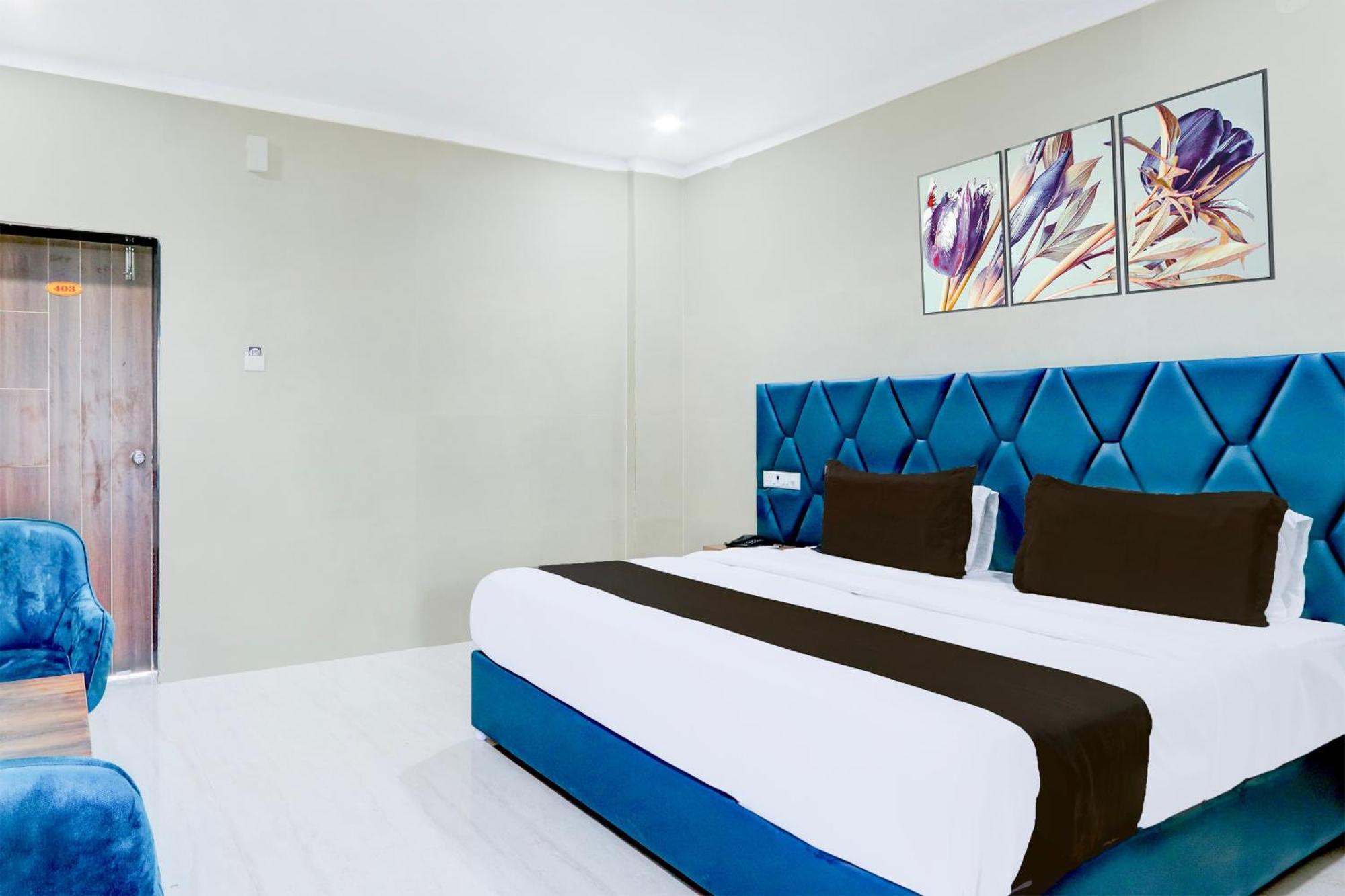 Hotel O Pr Grand Khammam Exteriör bild